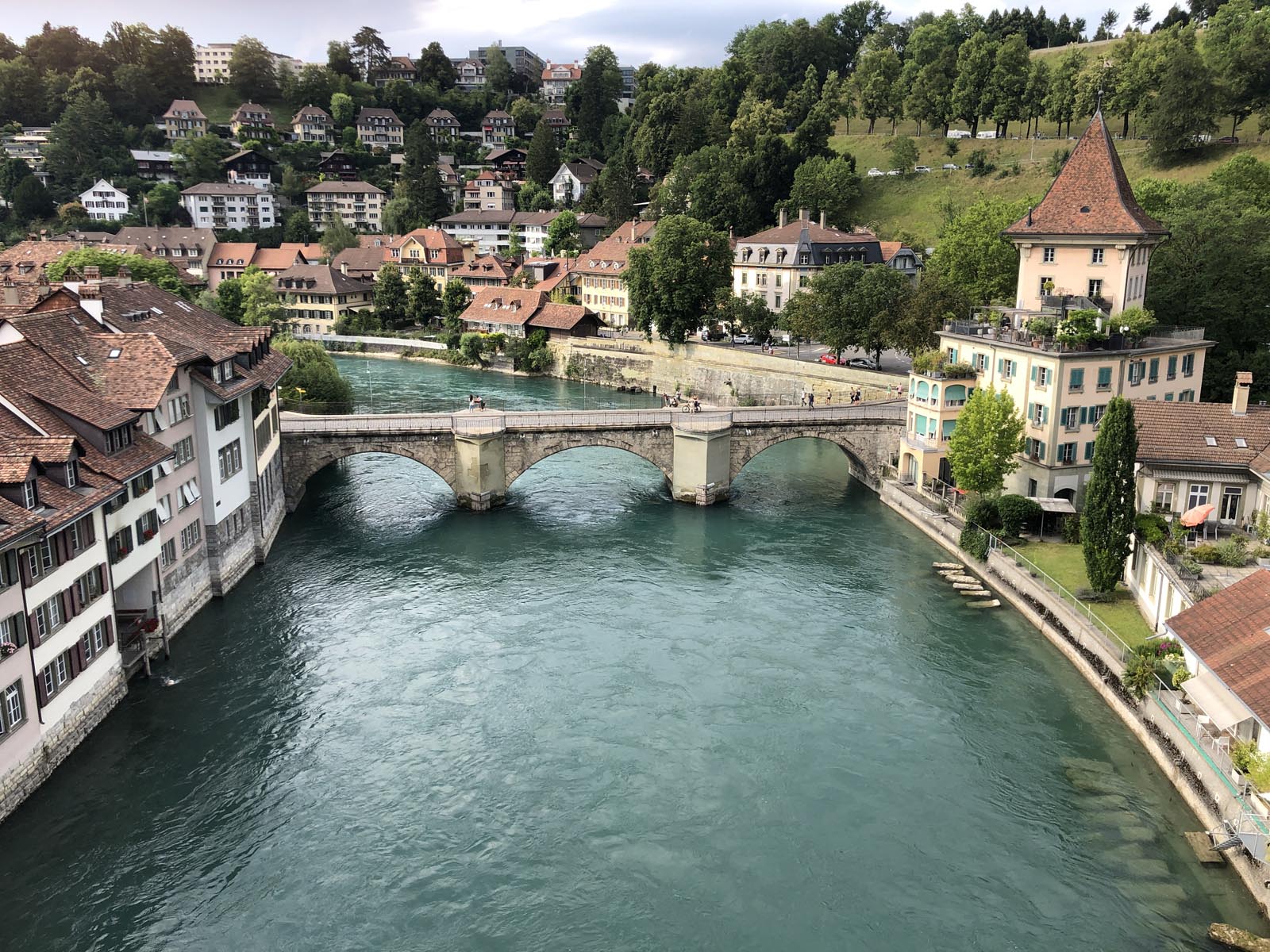 switzerland (76)